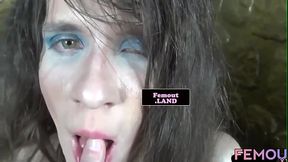 Trap beauty dildoing her tight asshole