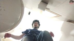 ups, i almost step on you! sorry but i m gonna cum in your face now