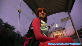 PublicSex Stunning redhead takes it from behind in public
