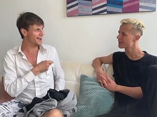 Horny Airbnb Hookup with Paul 😈🍆