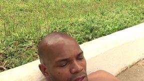 Ebony muscle dude strokes off by the pool