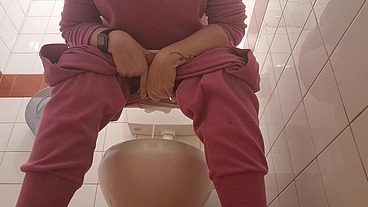 Big Pee in a Very Dirty Public Toilet 4K