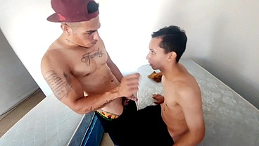 Follando a nuevo vecino VIRGEN
