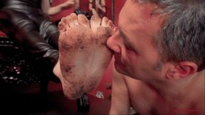 MISTRESS VICTORIA - LICK MY FILTHY FEET CLEAN - Mobile Version