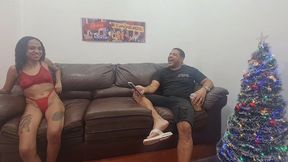 surfistinha no sofa com leo ogro revela que se arrepende de ter abandonado a filha e foi trabalhar em cabare por estar no tedio em casa.