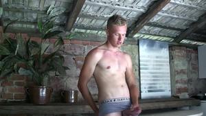 EastBoys: Cute gay gets a buzz out of nailed rough