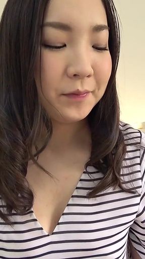 Subjective Tongue! Do You Like Sexy Older Sisters? Tongue Saliva Fetishism - Fuji Niina