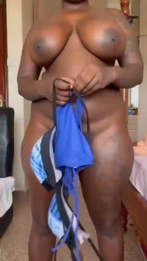 HOT GIRL With BIG Ass &amp; Huge Tits SHOWCASING SEXY BIKINIS In HOT SEX SHOW!