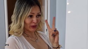 18-year-old Colombian boy has sex for the first time with his stepmother - Danner Mendez & Monique Fuentes