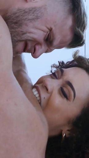 Anal-crazy Willow Ryder Takes Big White Cock in Her Ass