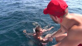 duo de gorges profondes et de culs dilates pour une teub xxl - lifeguard