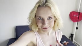 Girl solo masturbate and squirt