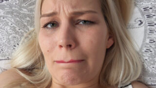 Blondi saksalainen milf amatööri saa hänen karvaisen perseensä survotaan kovaa kotitekoisessa klipsissä