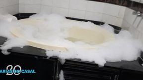 casal sai para curti a lua de mel no motel