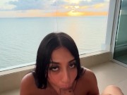 Hot hermanastra en la playa hace que las vacaciones valgan la pena.PinUp