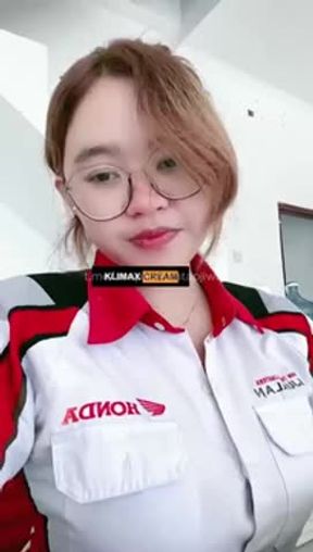 Indri Sales Honda Yang Pernah Viral - Ayu Mayumi