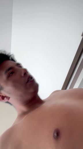 Kynky Bicht Eat Cock