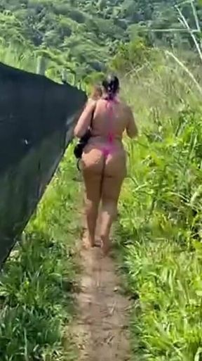Hot Brunettes in Thong Bikini on the Trail of the Deserted Beach Delicious