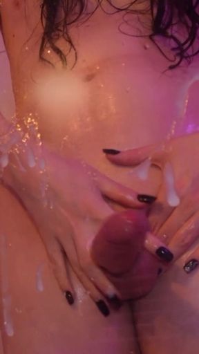 Fer Sissy Cum on Shower