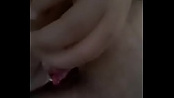 Massagem no.clitores novinha bucetuda