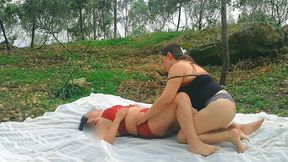 esposas putas latinas follando con extranos en el bosque comen concha verga y culo