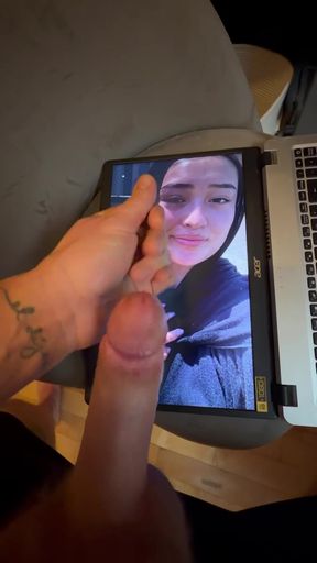 Hijabi solo masturbates and cums hard