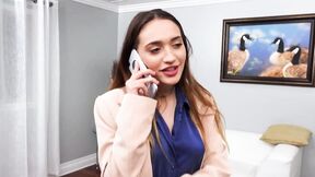 Good-looking realtor bangs her step mommy's client