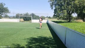 Blowjob on the Soccerfield!