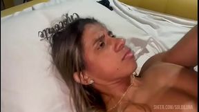 ESPOSA COM NEG&Atilde_O PIROCUDO NO MOTEL DANDO GOSTOSO CORNO FILMANDO ELA GOZOU NO PAU DO NEG&Atilde_O ELE DEU O TROCO GOZANDONDO NA CARA DELA E NO CORPO TODO O CORNO N&Atilde_O SE AGUENTOU E GOZOU NA BOCA DELA