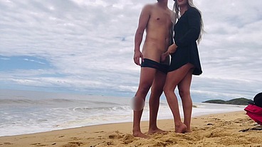 FUDENDO GOSTOSO NA PRAIA