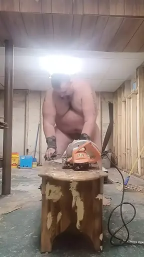 Mofo2121 strips and uses the circular saw