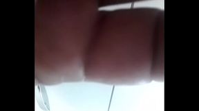 coroa gay mostrando a bunda