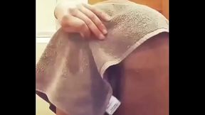 Amature Big Ass bottom i promise with every like and every comment I'_ll post new video ..