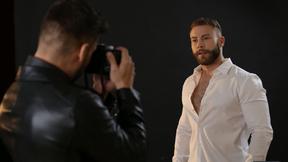 ”Fashion shooting turned into wild gay sex - Diego Reyes & Dann Grey”