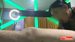 Esther Me chupa la polla, se mete mi polla hasta el fondo hasta atorarse por la grabacion del casting