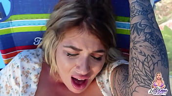 Big Booty PAWG Dames Fucks BBC on Public Beach