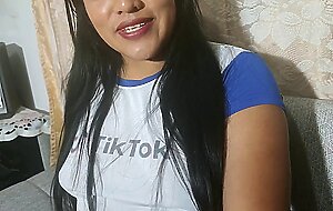 My mom's shy friend is an expert in sex