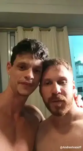 My first International Hot scene in Rio de Janeiro with @renbri this hot Brazilian guy, don't miss the video coming soon in january Mi primera escena internacional en Rio de Janeiro, con @renbri un b…