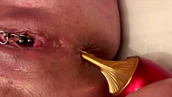 Anal Masturbate by Gold High Heels and Fingering Asshole and Juice Pussy and Ride Asshole on Heels