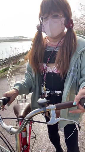 No185 Tucking Exposed On The Bank