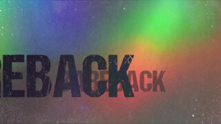 Chad Brock, một người nghiệp dư với nhiều khuyên xỏ, mút những dương vật to trước khi bị đâm mạnh vào hậu môn trần trụi đầy lông.