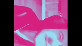 ton BDSM MASTA en vaporgramdans le froid de la nuit scintillante en train ...