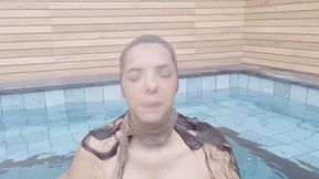 DEFORMING MY NOSE AND MY FACE - BY ANITA THOMPSON - CLIP 6 IN FULL HD