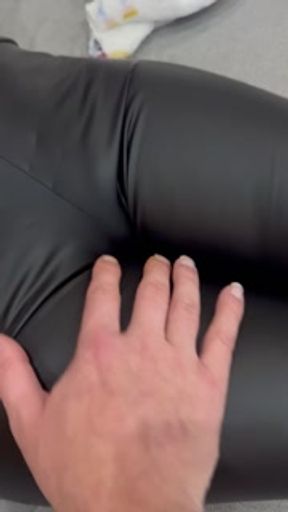 I suck him and he cums on my brand new leather leggibgs