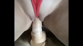 Mirelladelicia putinha safada brincando gostoso com consolo