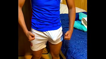jugador latino futbolista me pre&ntilde_a el culo con el uniforme