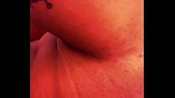 Masturb dans la cabine d&rsquo_UV