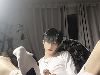 Anyone knows his name? or his @?