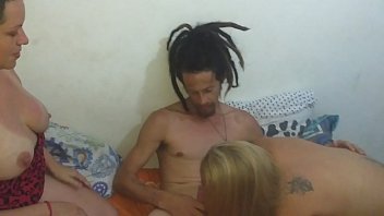 Hippie fazendo teste pra ator porn&ocirc_ ( Melissa Alecxander,Roberto Alecxander)