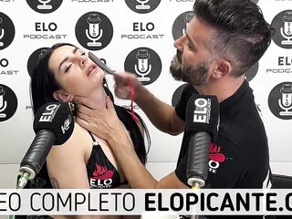 ELO PODCAST LE PEGA CON LA PALETA A ALMENDRA